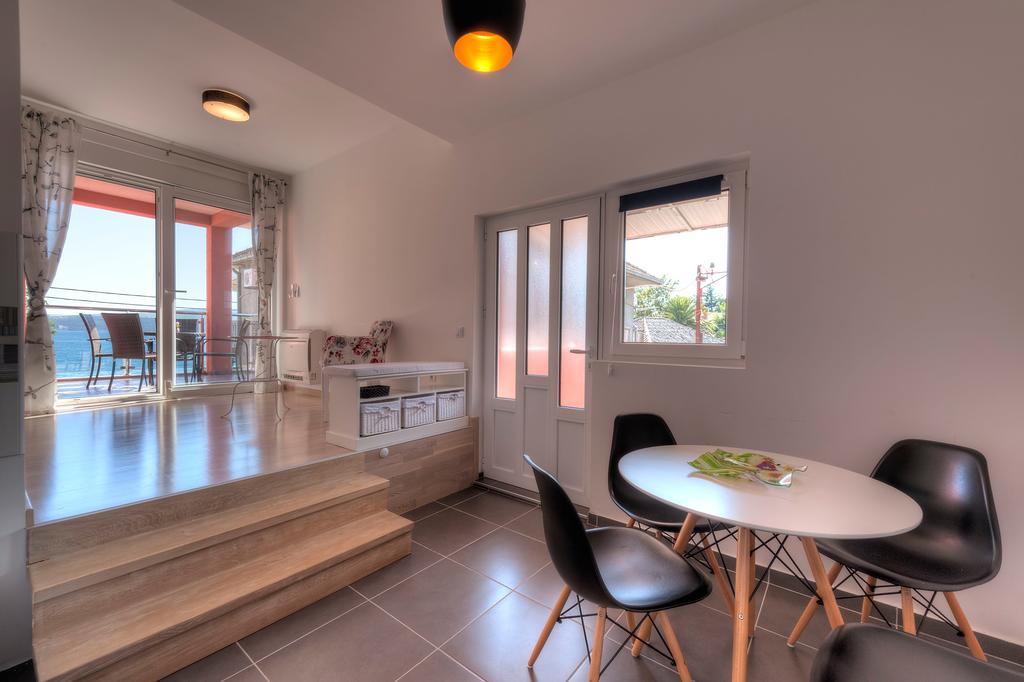 Apartments Delfin Tivat Exterior foto