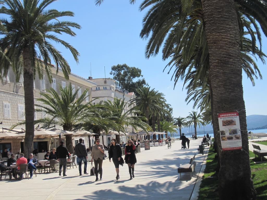 Apartments Delfin Tivat Exterior foto