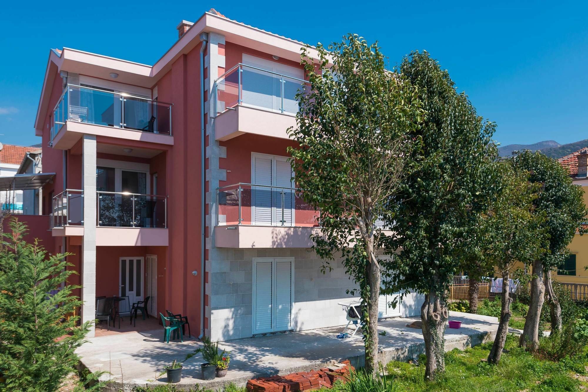 Apartments Delfin Tivat Exterior foto
